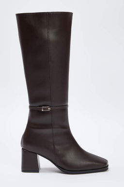 Kahverengi Bant Detayl? Kare Burun Blok Topuklu Kad?n Cizme
TAKAW26CZ00007 - Trendyolmilla фото 5