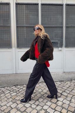 WOOL CAPE BODY JUMPER