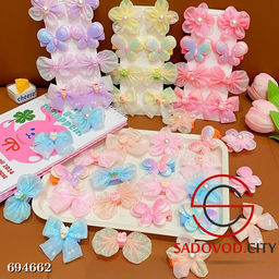 Набор детских заколок с бантом для волос