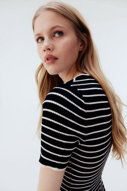 Vestido en punto de canale con falda acampanada - H&m фото 4