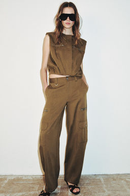 PANTAL?N BARREL BOLSILLOS CARGO SET / Khaki
