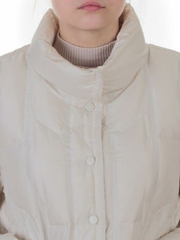 8810 MILK Куртка пуховая облегченная женская (утиный пух) - Fashion фото 4