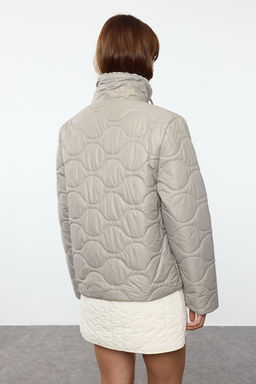 TRENDYOLMILLA Gri Regular Kal?p Dik Yaka Kapitone Mont TWOAW25MO00175  фото 5