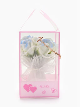 Набор из 6 нежных бело-голубых мыльных роз