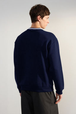 TRENDYOL MAN Indigo Premium Oversize/Genis Kesim Yaka Triko Bant Basic Ici Polarl? Sweatshirt TMNAW25SW00093 - Trendyolmilla фото 5