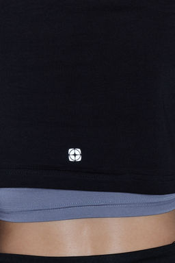 Siyah Gri Melanj 2 Katmanl? Reflektor Bask?l? Crop Orme Spor T-Shirt THMSS24TS00001