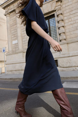 FITTED MIDI DRESS WITH SHORT SLEEVES - Zara фото 7