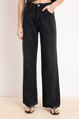 Siyah YUMUSACIK Tencel Kar?s?ml? Yuksek Bel Wide Leg Jeans TWOSS26JE00137
