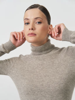 Водолазка из пуха яка и кашемира 5040 серая