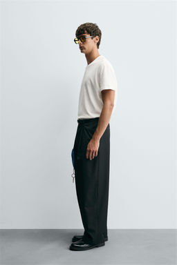 CROPPED FIT T-SHIRT