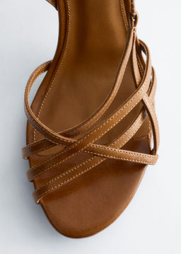 Sandalias de piel con anilla - H&m фото 6