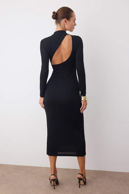 Siyah S?rt Detayl? Orme Elbise TPRAW26EL00016