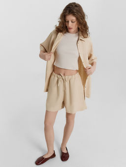 Комплект женский бежевый: рубашка и шорты