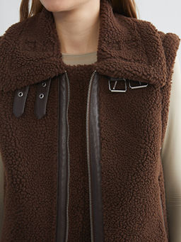 G?mlek Yaka Kad?n Pel?? Yelek