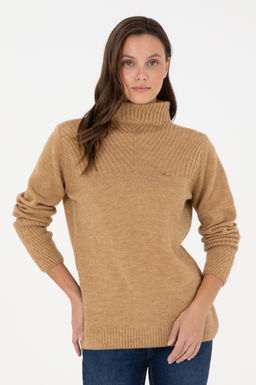 Женская водолазка светло-коричневого цвета Неожиданная скидка в корзине