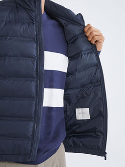 Standart Kal?p Dik Yaka Erkek ?i?me Yelek