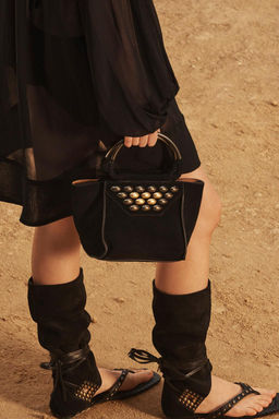 LIMITED EDITION SPLIT SUEDE MINI CITY BAG WITH STUDS - Zara фото 2