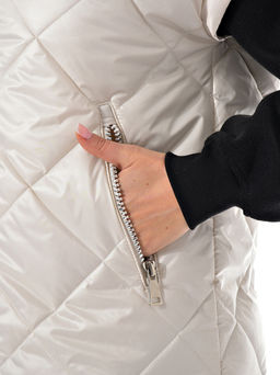 Жилет утепленный стеганый без капюшона