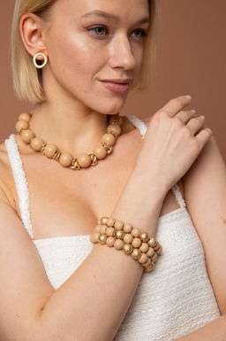 Ожерелье короткое с замком карабином - Модные истории фото 6