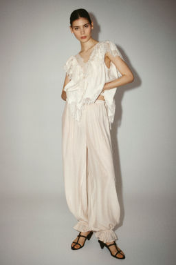 Blusa con detalles de encaje - H&m фото 4