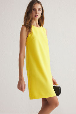 TRENDYOLMILLA Siyah Duz Kesim Kolsuz Bisiklet Yaka Mini Dokuma Elbise TWOSS19FG0063 фото 28