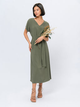 Платье цвета хаки длины миди с карманами и короткими рукавами