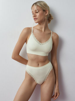 Mi 1011S French Chic Майка Топ бесшовный, регу брит., съем форм вклад., 91% Полиамид, 9% Эластан - avorio