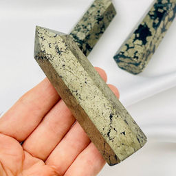 Кристалл из Пирита