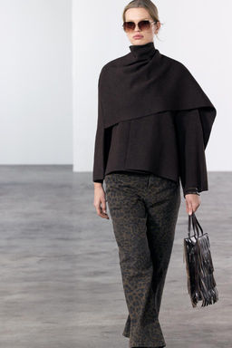 SHORT KNITTED COAT WITH SCARF - Zara фото 2