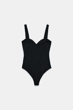 BODY TIRANTES ESCOTE CORAZ?N / Negro