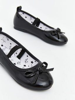 Fiyonk Detayl? K?z Bebek Babet