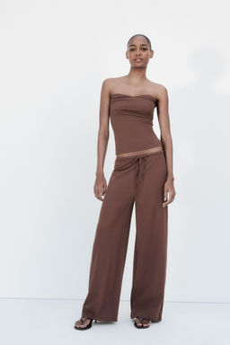 TEXTURED BANDEAU TOP