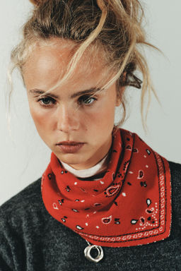 PRINTED KNIT BANDANNA
