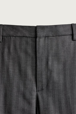 PANTAL?N RELAXED FIT PLIEGUES RAYAS / Gris - Zara фото 8