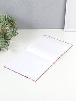 Фотоальбом на 80 фото 10х15 см "Малышка в розовой комнате, с мишкой" в коробке 5х19х22,8 см   109627