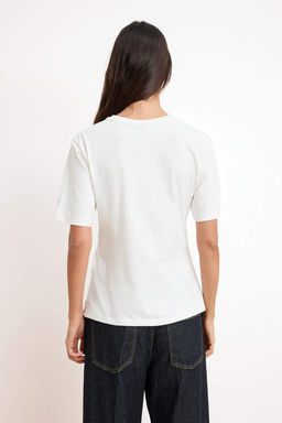 Ekru Regular/Normal Kal?p K?sa Kollu Aksesuar Detayl? Tok %100 Pamuk Orme T-Shirt TWOSS26TS00086 - Trendyolmilla фото 4