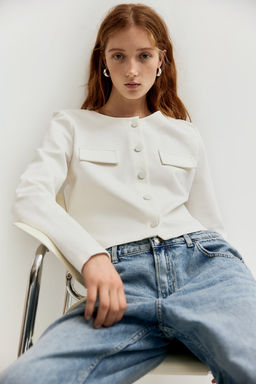 Cardigan de punto con bolsillos decorativos