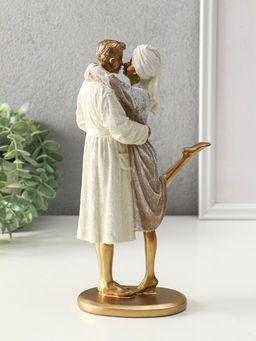 Фигура полистоун Влюблённые в банных халатах, 7.5?13.5?26 см