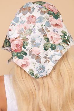 Косынка из натурального хлопка с козырьком (розы, белая) - Lt collection фото 4