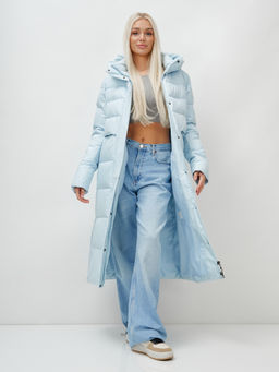 Пальто утепленное стеганное зимнее с капюшоном женское голубого цвета 9620Gl - Mtforce фото 17