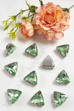 Стразы пришивные 18 мм "Треугольник" (10 шт) SF-3765, салатовый №7