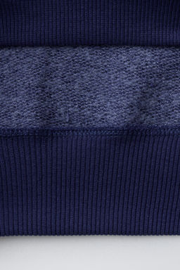 SUDADERA CAPUCHA TEXTO PERROS / Azul - Zara фото 5