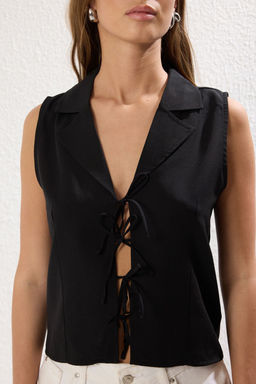 TRENDYOLMILLA Siyah Ceket Yaka Baglama Detayl? S?f?r Kol Regular Normal Kall?p Dokuma Gomlek TWOSS25GO00039 фото 3