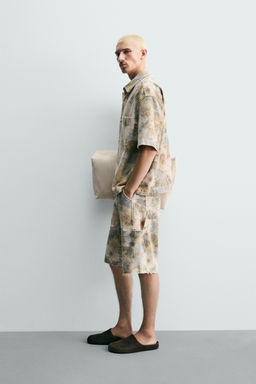 BERMUDA RELAXED FIT ESTAMPADO FLORAL LAVADO / Multicolor
