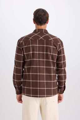 Фланелевая рубашка стандартного кроя с воротником поло и длинными рукавами в клетку - Defacto фото 6