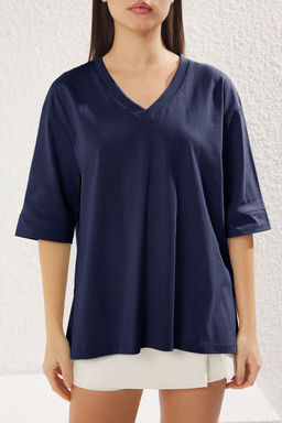 TRENDYOLMILLA Lacivert %100 Pamuk Oversize/Genis Kal?p Truvakar Kol Orme T-Shirt TWOSS25TS00011  фото 12