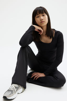Leggings acampanados DryMove con bolsillos - H&m фото 2
