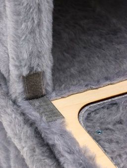 Домик для кошек с когтеточкой, квадратный, этажи 33 х 40 х 103 см, ковролин , серая