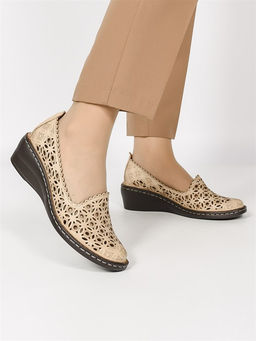 Туфли модельные на выход и на работу 001-5010-1-03 Великаны