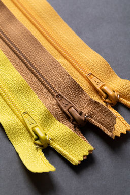 Молния Спираль н/р брючная т.4 Gamma G004P 20 см 10 шт неразъёмная замок-полуавтомат